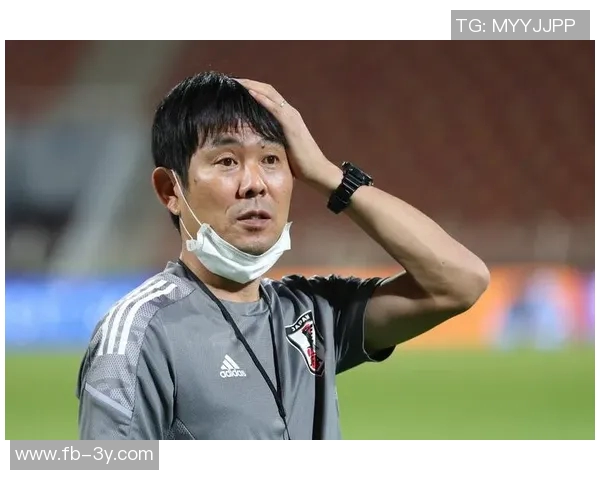 森保一赛后发布会长达47分钟向记者比心展现亲和力