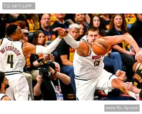 约基奇险些创造四双神迹18投10中贡献28分11篮板12助攻9失误6犯离场