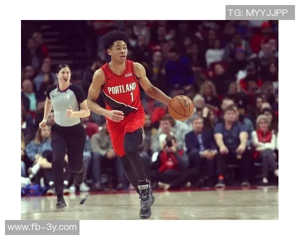 安芬尼西蒙斯：通过努力阅读比赛提升侵略性为球队注入强大能量